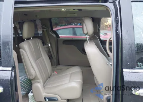 2014 Chrysler Town & Country Touring z USA, uszkodzony, nr VIN 2C4RC1BG3ER475346